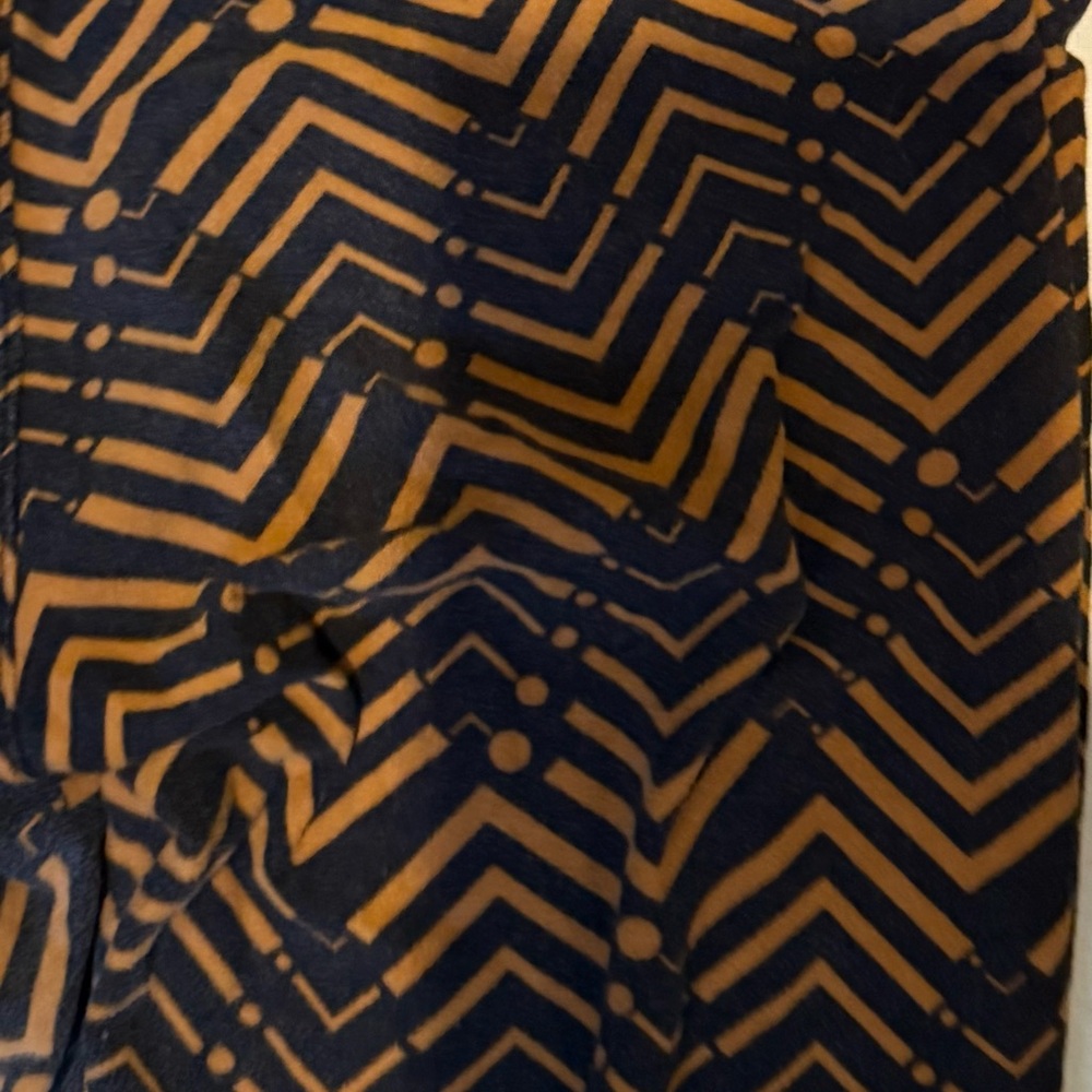 Colorful Patterned Fabrics - Picture 4 of 6